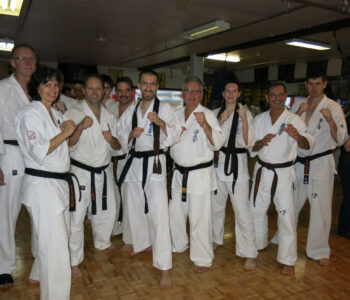 Photo de group après l'examen de ceinture noire.