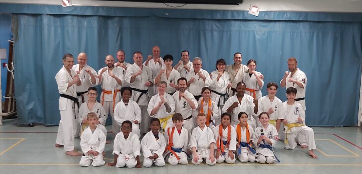 photo de group au dojo Shinkyokushin Saint-Jérôme